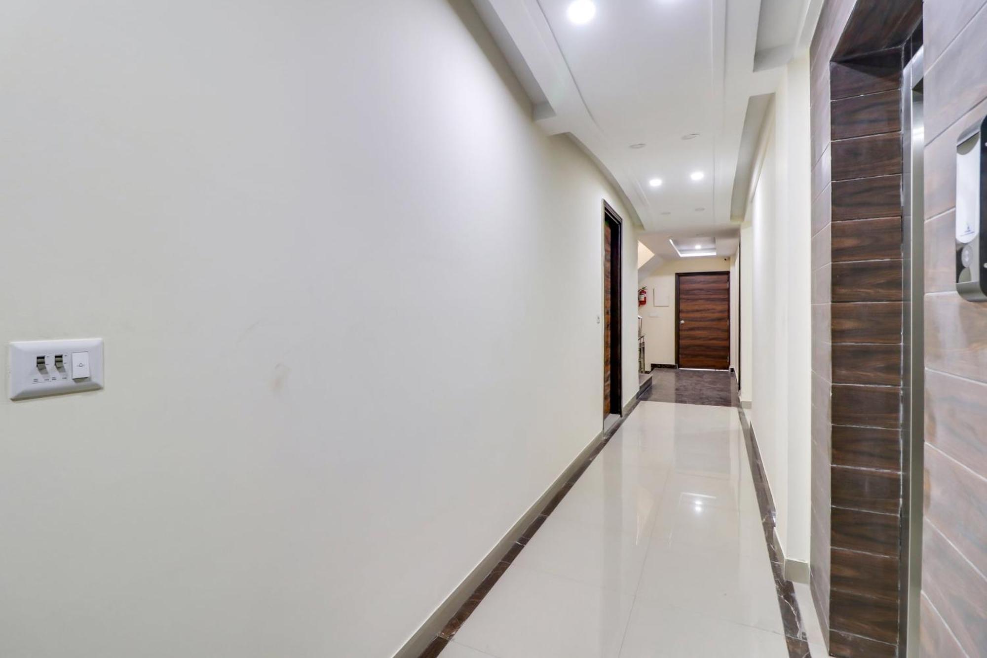 Hotel O Aero